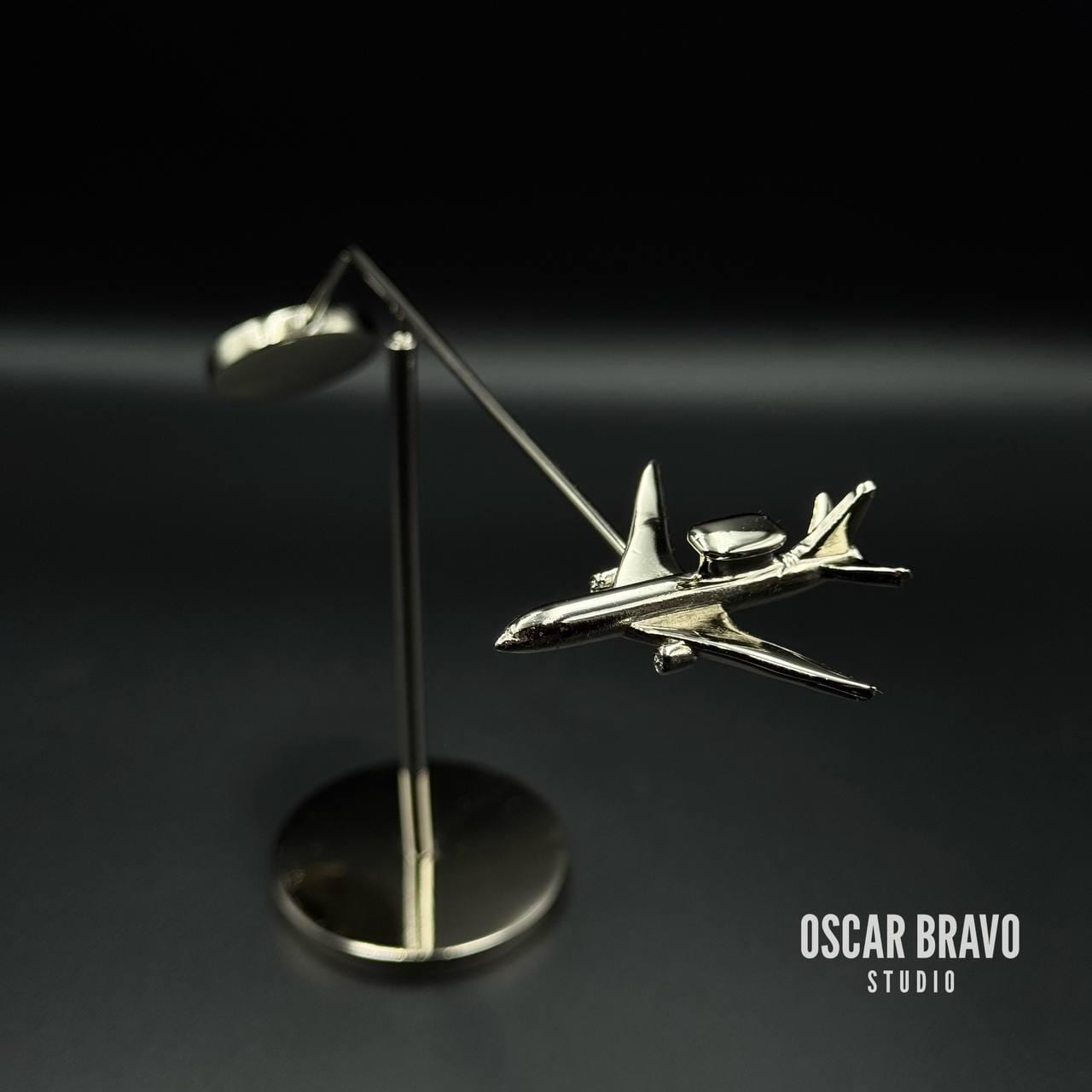 Boeing E-7 Wedgetail Balance Model: AWACS Aircraft Display OSCAR BRAVO STUDIO
