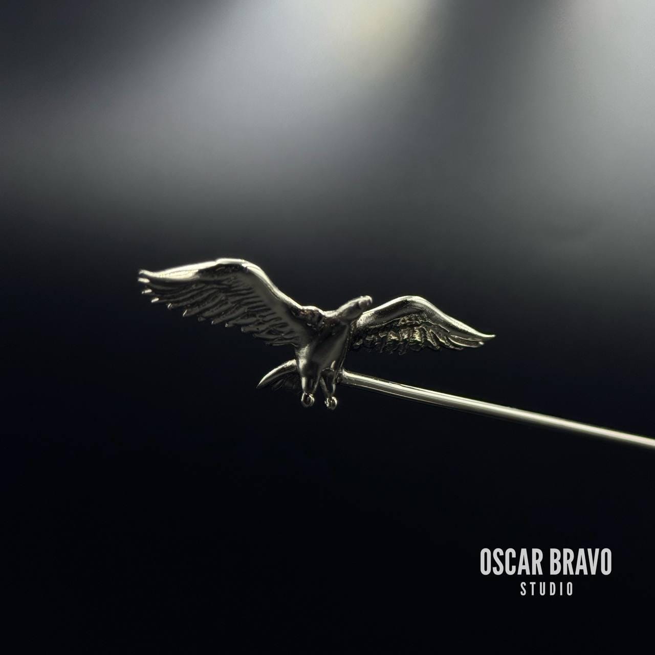 American Bald Eagle Figurine – Floating Balance Model, Veteran & Pilot Gift, Rotating Eagle Statue OSCAR BRAVO STUDIO