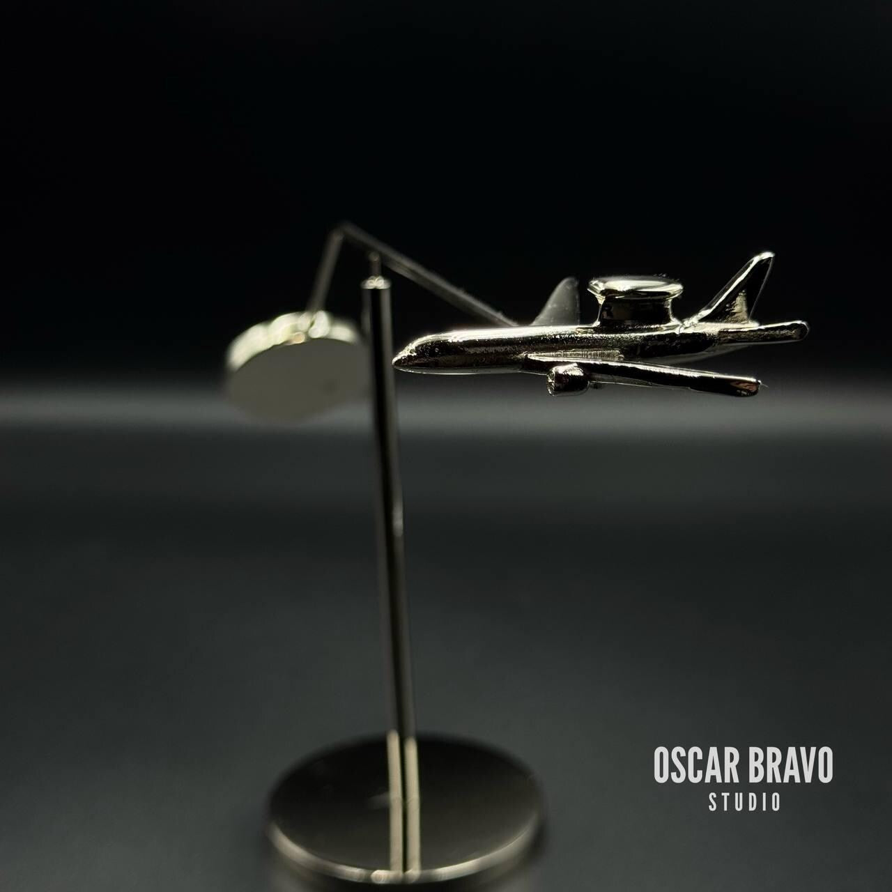 Boeing E-7 Wedgetail Balance Model: AWACS Aircraft Display OSCAR BRAVO STUDIO