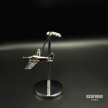 PA-28 Piper Kinetic Balance Model | Chrome Aircraft Sculpture, Pilot Gift OSCAR BRAVO STUDIO