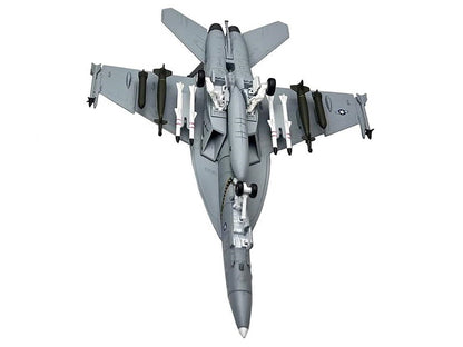 1/100 Scale F/A-18 Super Hornet Fighter Jet Model – U.S. Navy Jolly Rogers Diecast Aircraft Gift for Collectors OSCAR BRAVO STUDIO