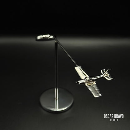 PA-28 Piper Kinetic Balance Model | Chrome Aircraft Sculpture, Pilot Gift OSCAR BRAVO STUDIO