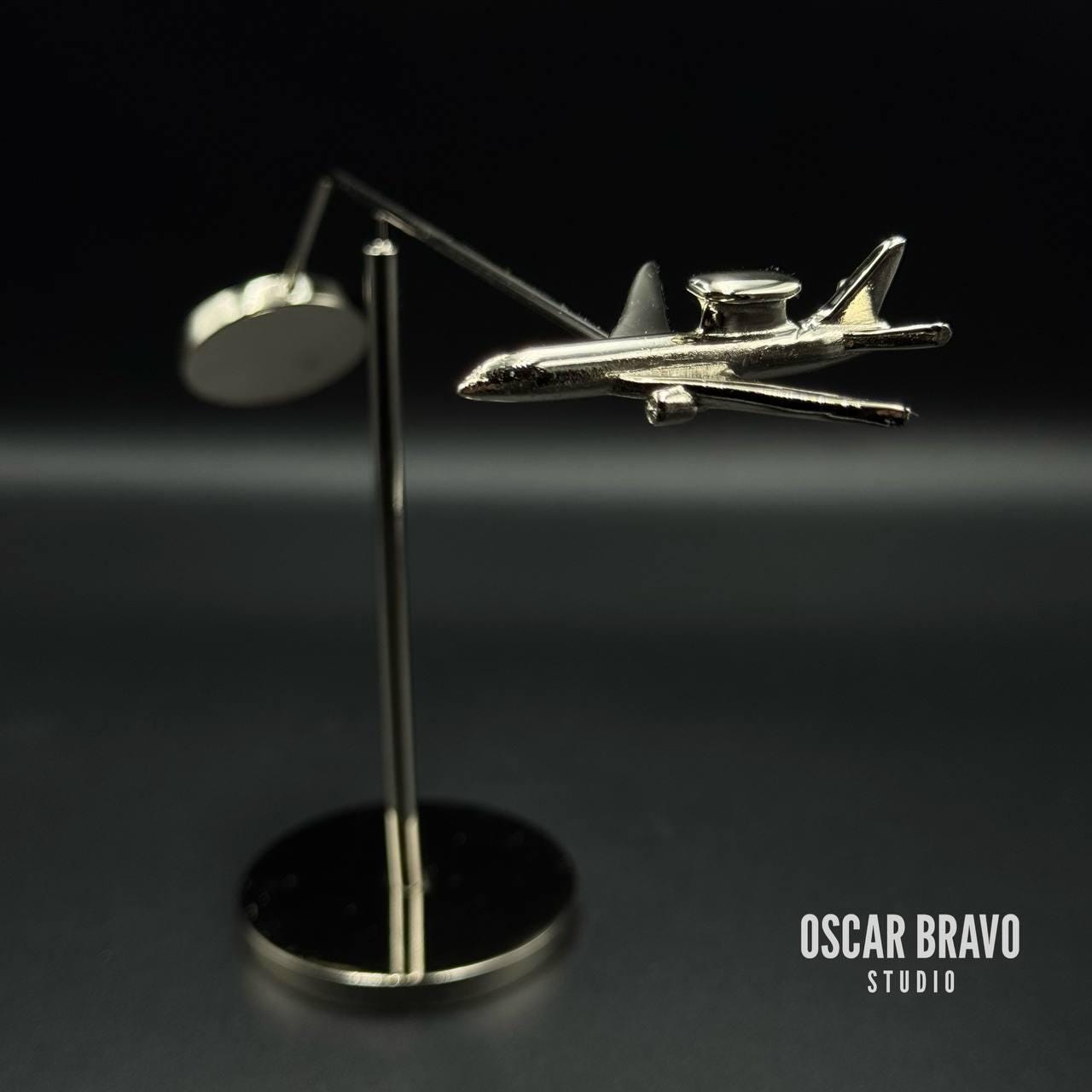 Boeing E-7 Wedgetail Balance Model: AWACS Aircraft Display OSCAR BRAVO STUDIO